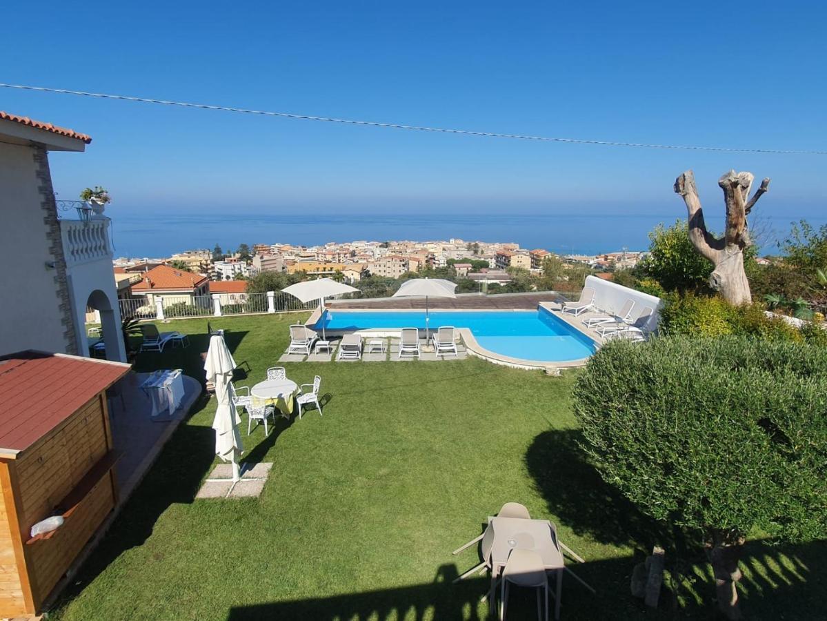 Villa Fontana Tropea Exteriör bild