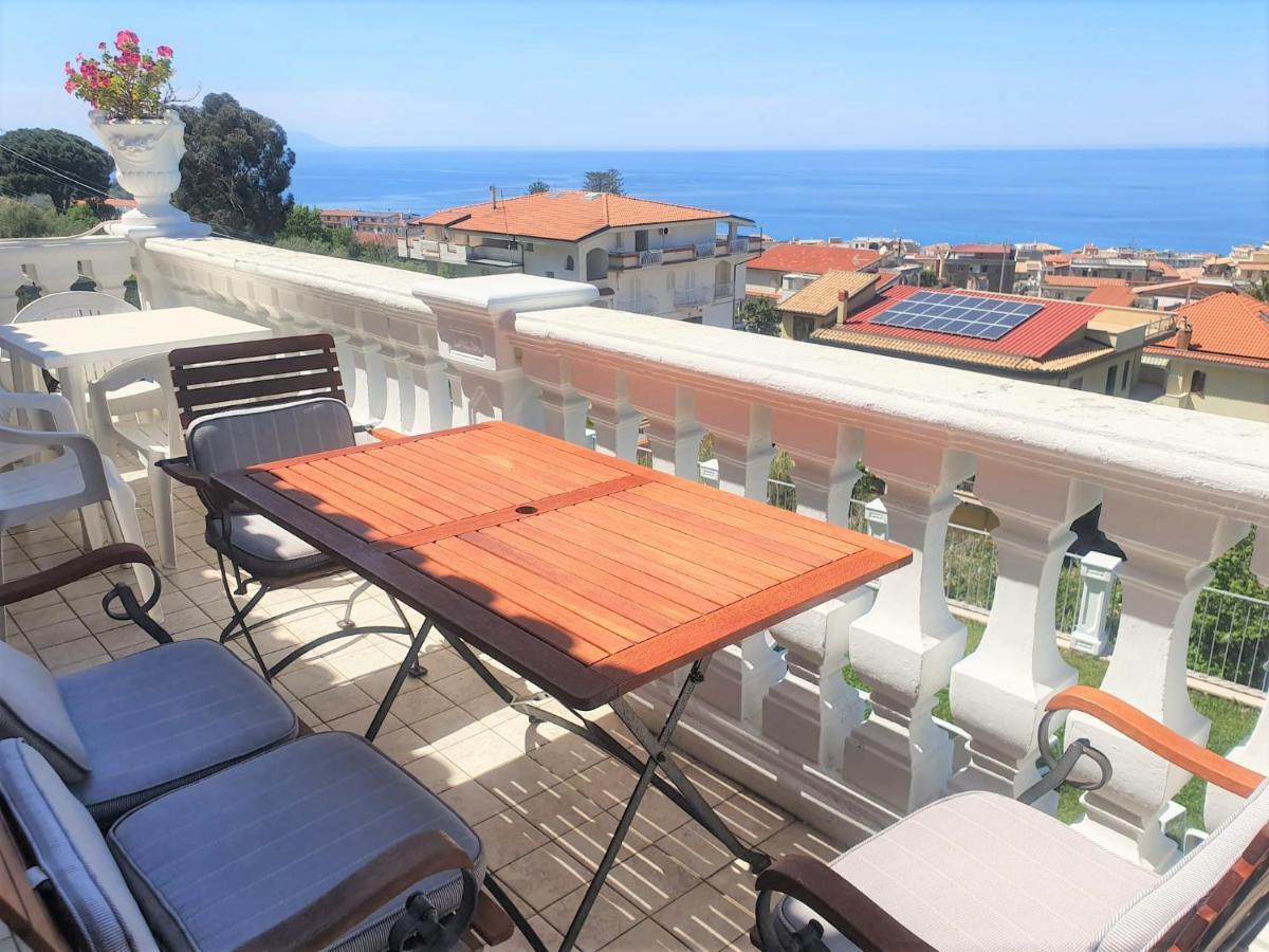 Villa Fontana Tropea Exteriör bild